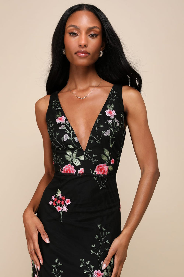 Lulus Women's Black Floral Embroidered Mermaid Maxi Dress