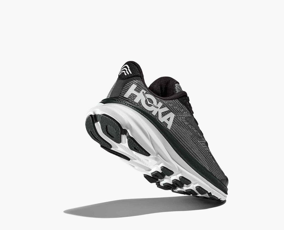 Hoka One One Clifton 9