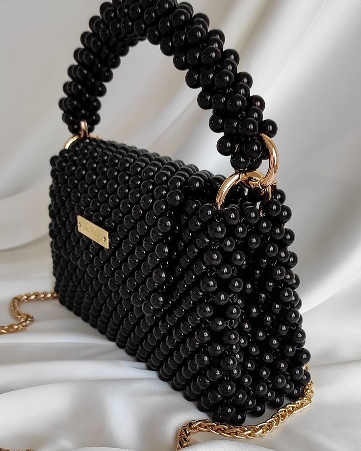 🖤 RUSEH – Obsidian Allure ✨💎