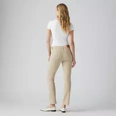 Levi's Women's Classic Straight Jeans