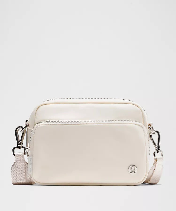 lululemon Everywhere Crossbody Bag 2L