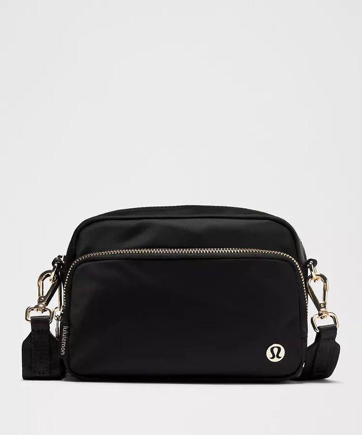 lululemon Everywhere Crossbody Bag 2L