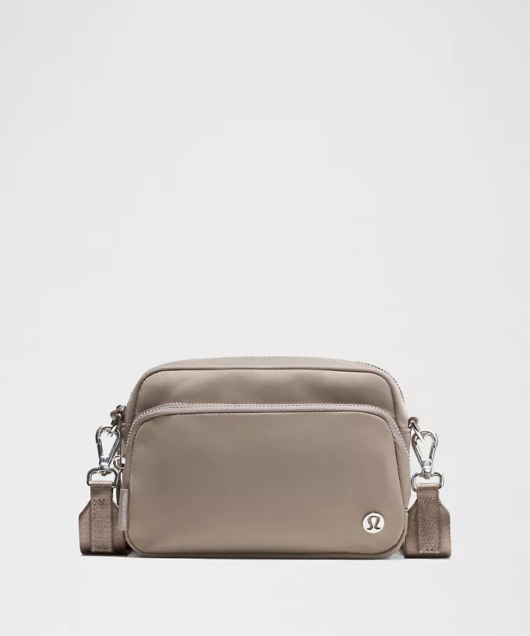 lululemon Everywhere Crossbody Bag 2L