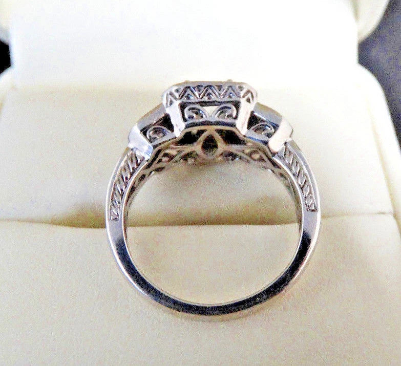 Jared Jewelers Lab-Grown Oval-Cut Diamond Engagement Ring 1-1/4 ct tw 14K