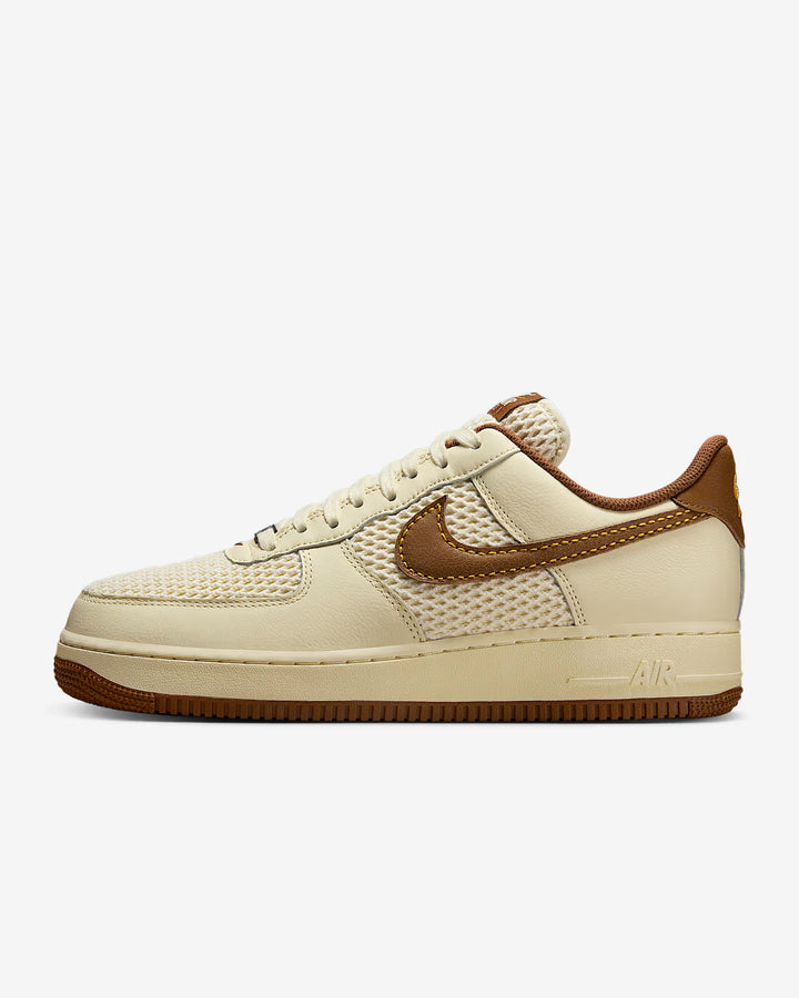 Nike Men's Air Force 1 07 LV8 Shoes
