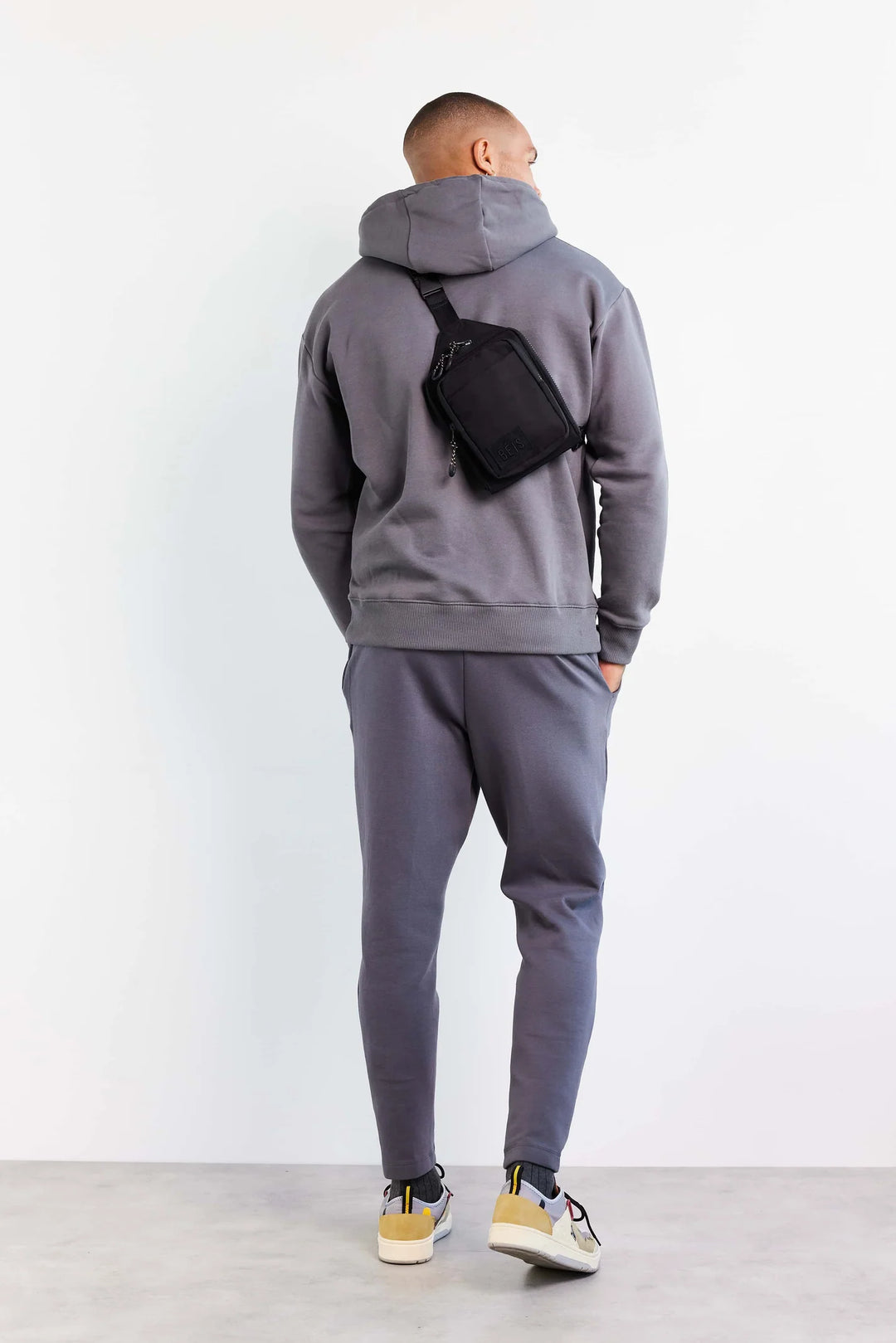 BEIS The Sport Sling Bag