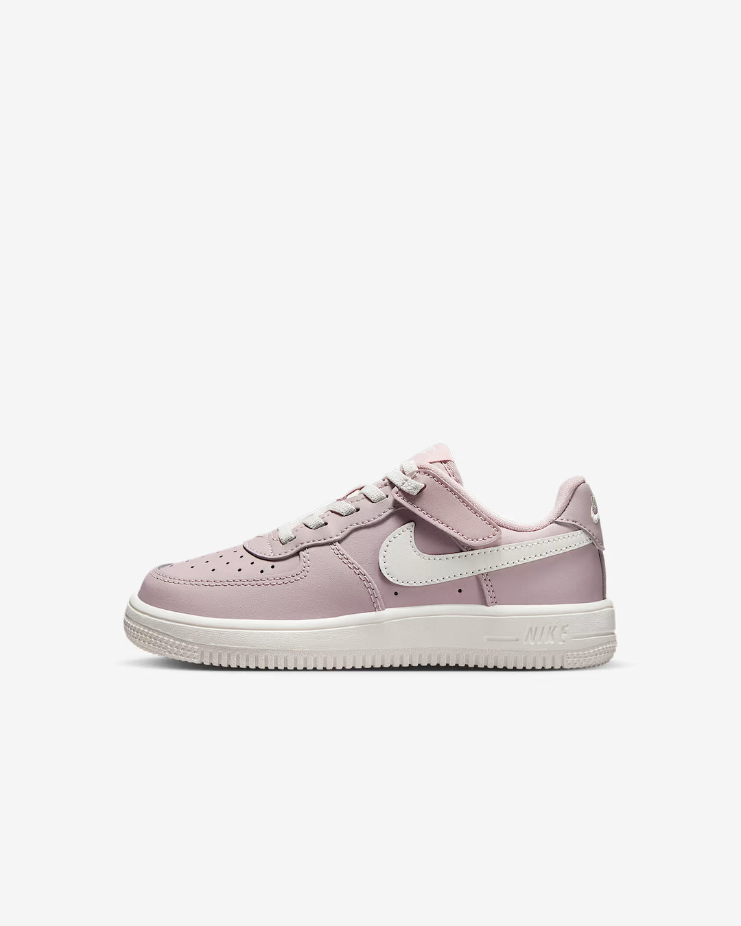 Nike little kids Force 1 Low EasyOn Shoes