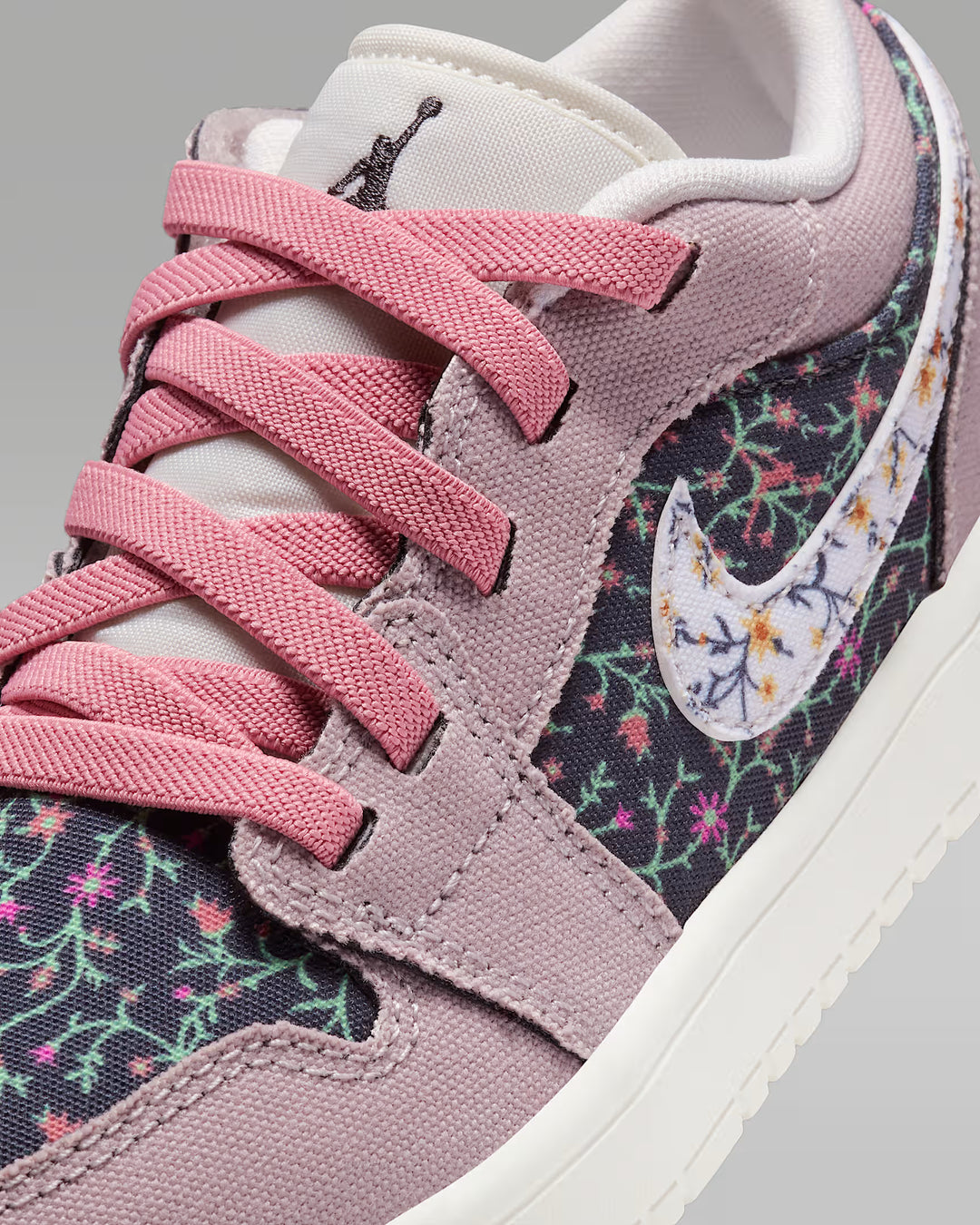 Nike Kids' Air Jordan 1 Low Alt SE Shoes