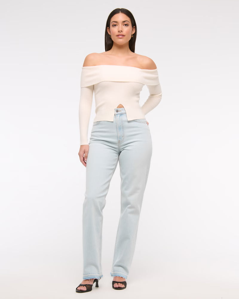 Abercrombie & Fitch Women’s Curve Love Ultra High-Rise 90s Straight Short Jeans