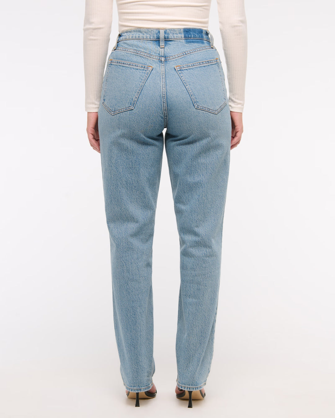 Abercrombie & Fitch Women’s Curve Love Ultra High-Rise 90s Straight Short Jeans