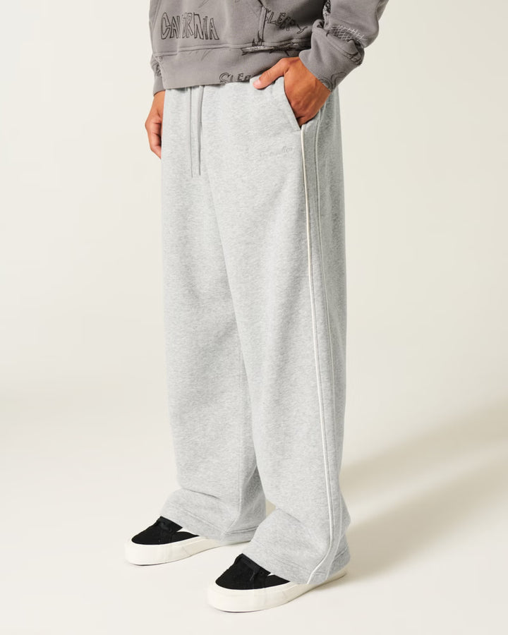 Hollister Men’s Baggy Sweatpants
