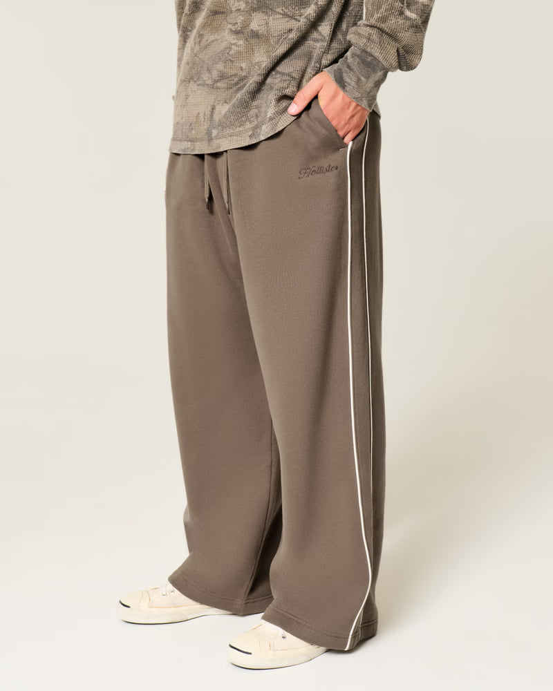 Hollister Men’s Baggy Sweatpants
