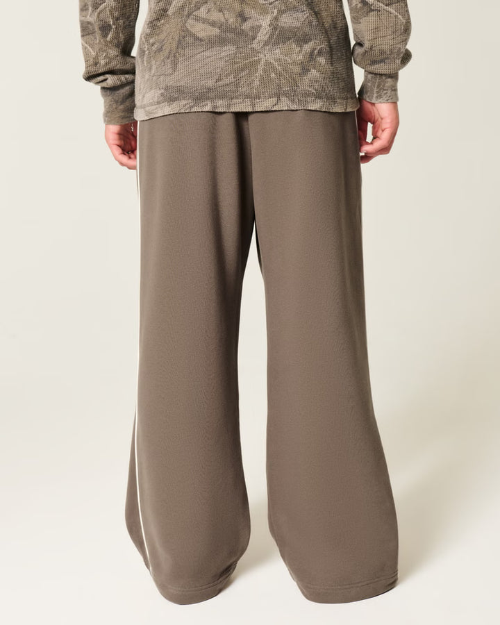 Hollister Men’s Baggy Sweatpants