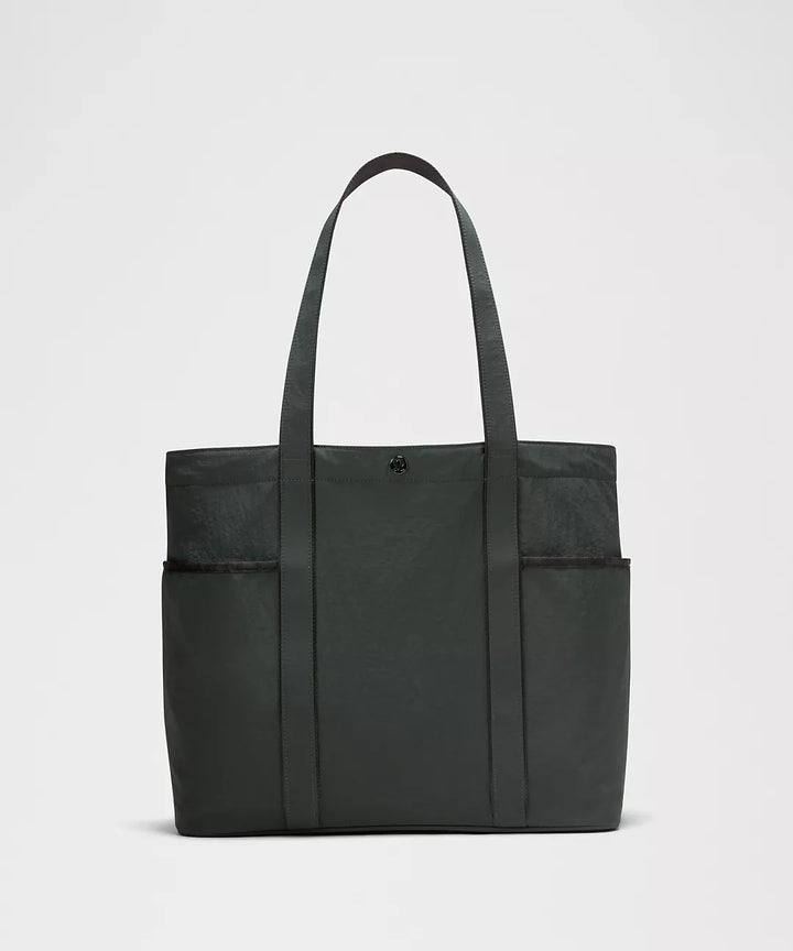Daily Multi-Pocket Tote Bag 20L