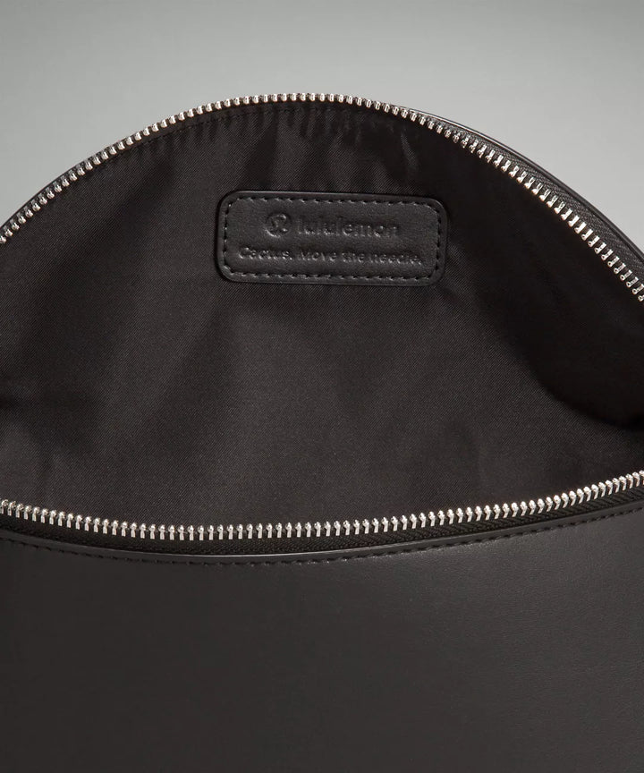 Lululemon Women Leather Alternative Saddle Crossbody Bag 2L