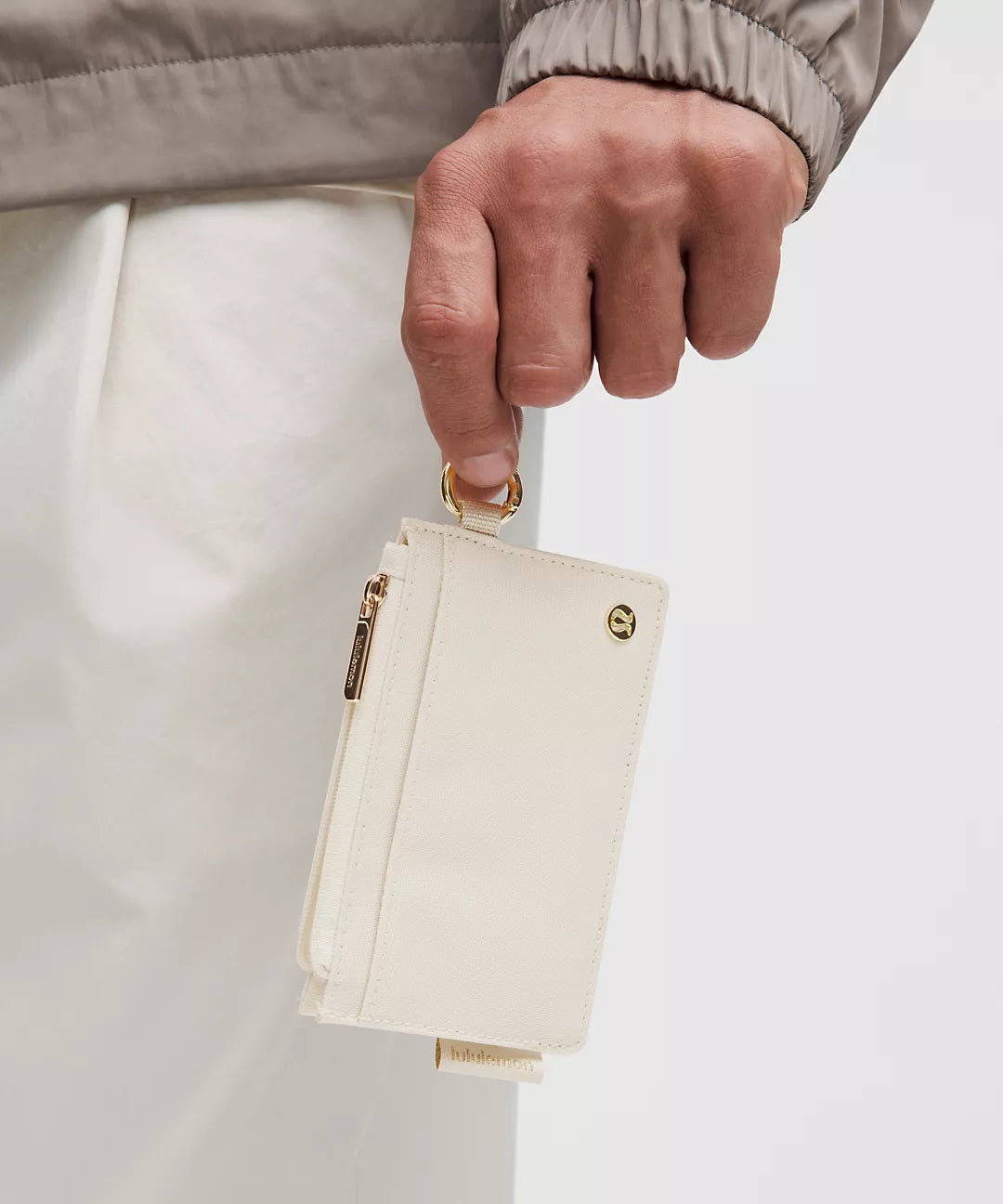 lululemon Women’s Clippable Card Pouch Wallet