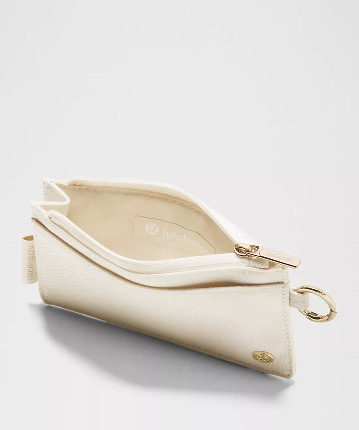 lululemon Women’s Clippable Card Pouch Wallet