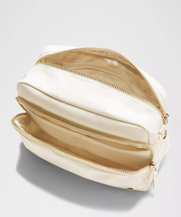 lululemon Unisex Everywhere Large Crossbody Bag 3L