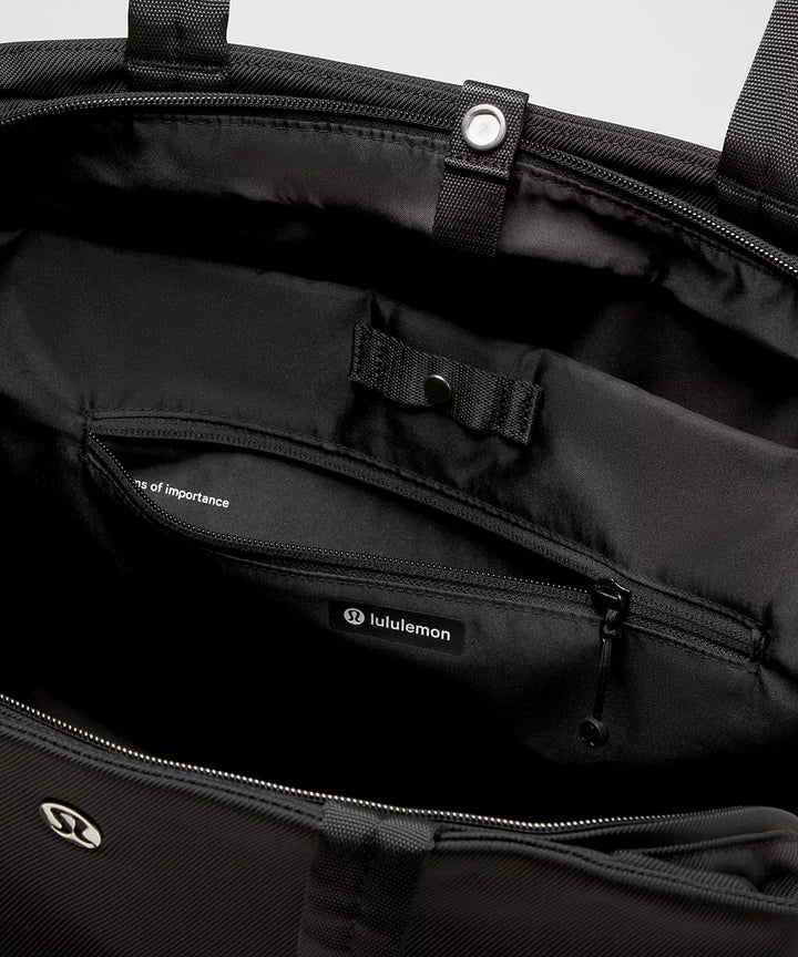 lululemon Women’s City Essentials Bag 25L