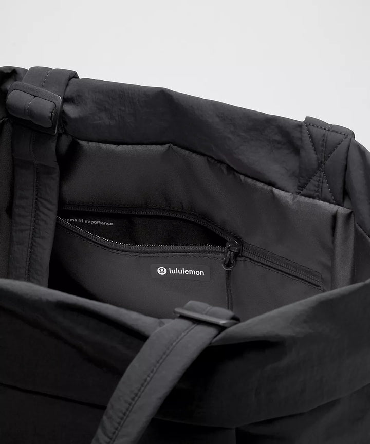 Lululemon Women’s On My Level Carryall Tote Bag 27.5L