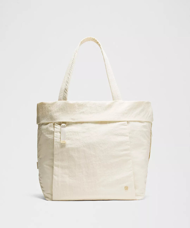 Lululemon Women’s On My Level Carryall Tote Bag 27.5L