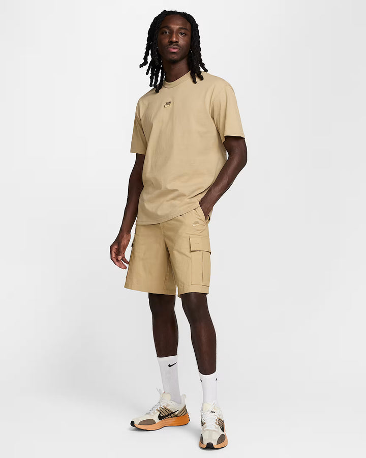 Nike Sportswear Premium Essentials