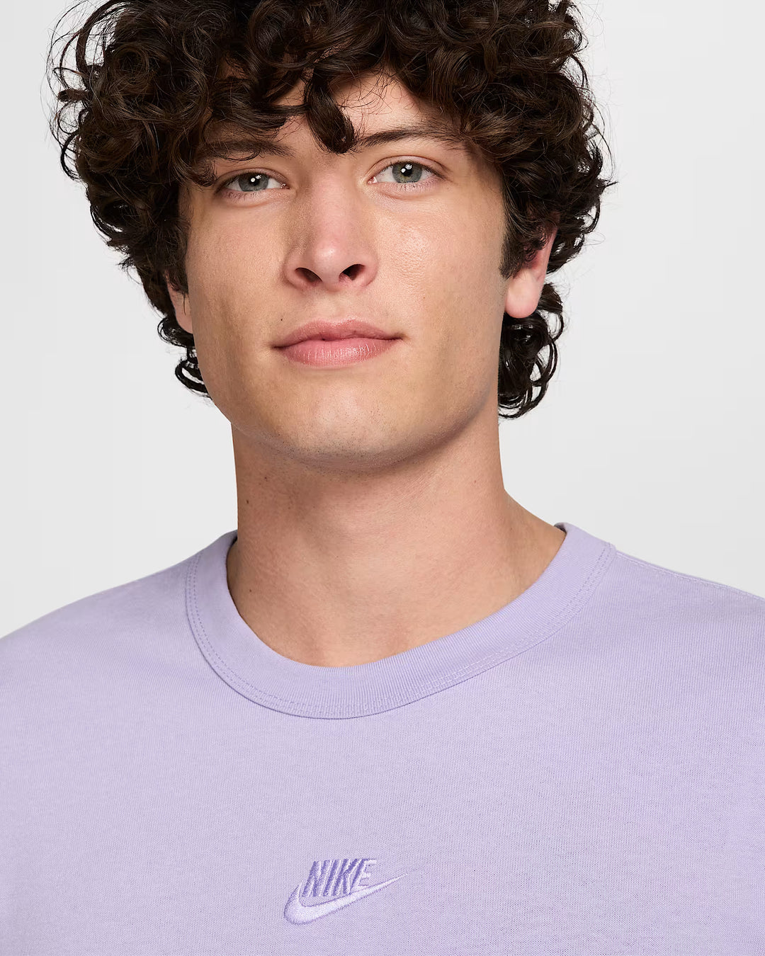 Nike Sportswear Premium Essentials