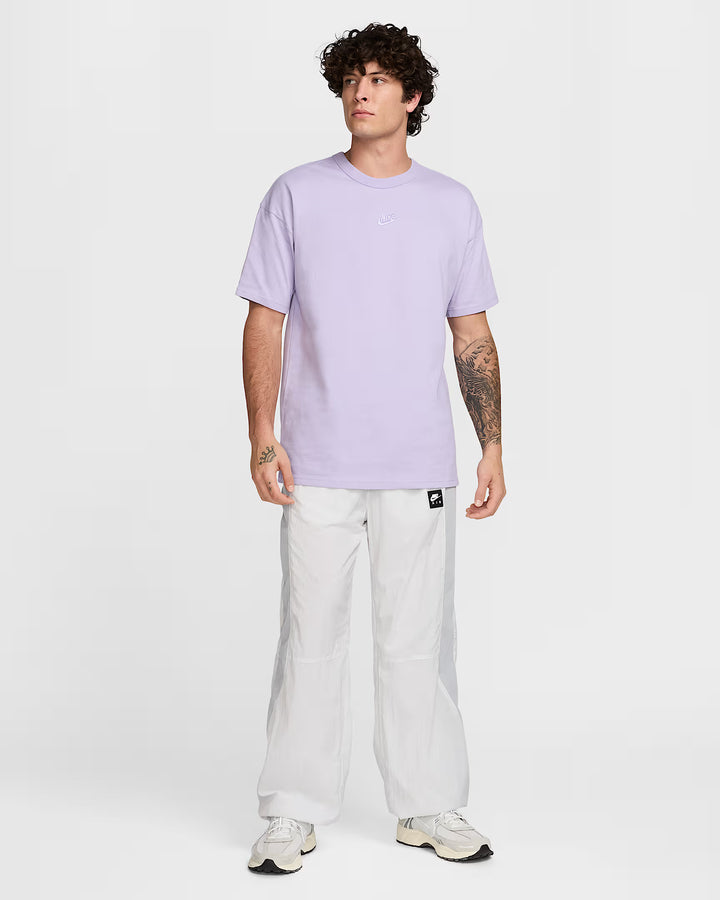 Nike Sportswear Premium Essentials