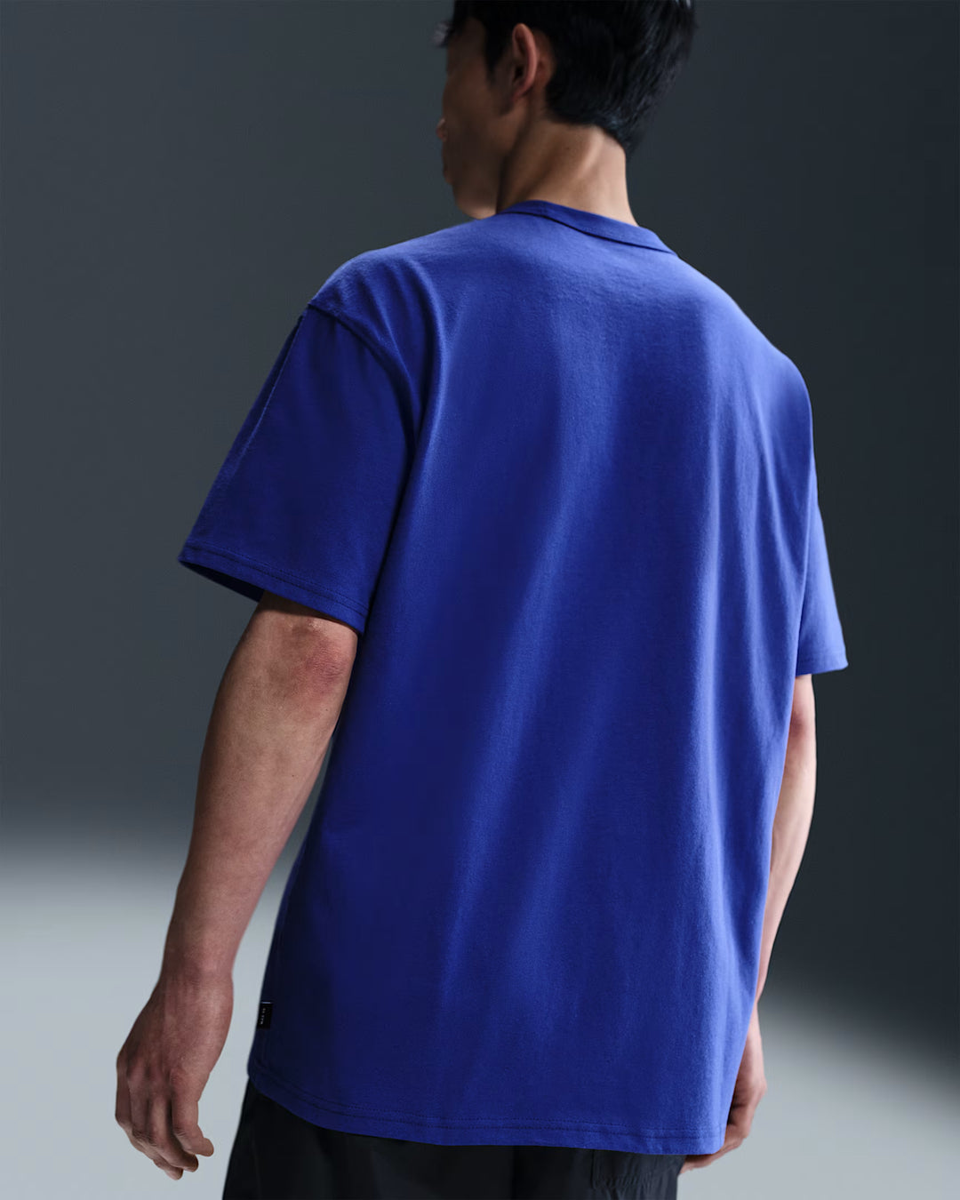 Nike Sportswear Premium Essentials