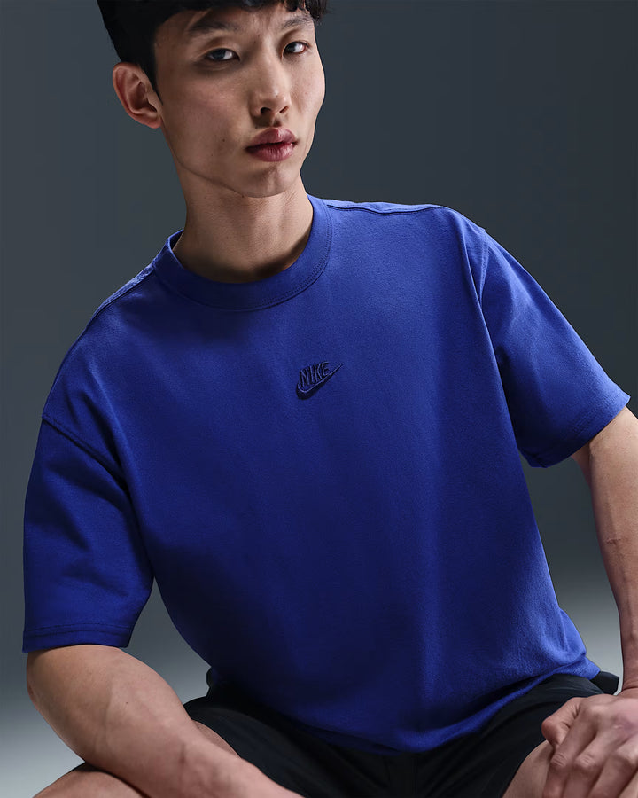 Nike Sportswear Premium Essentials