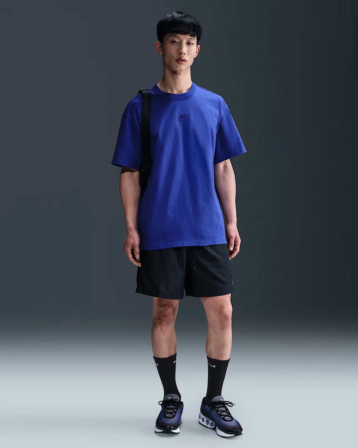 Nike Sportswear Premium Essentials