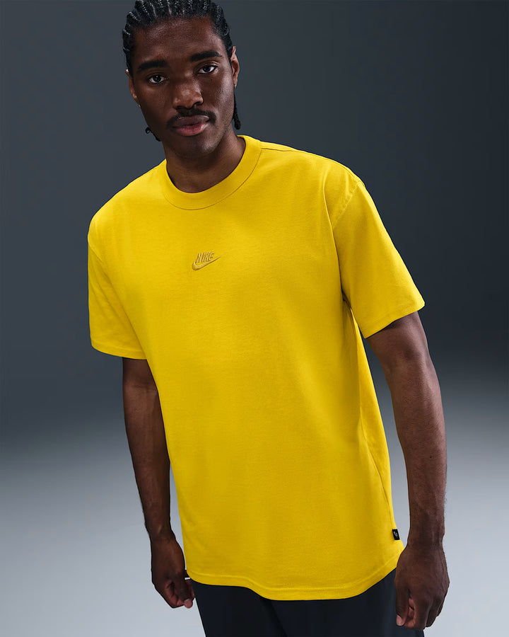Nike Sportswear Premium Essentials