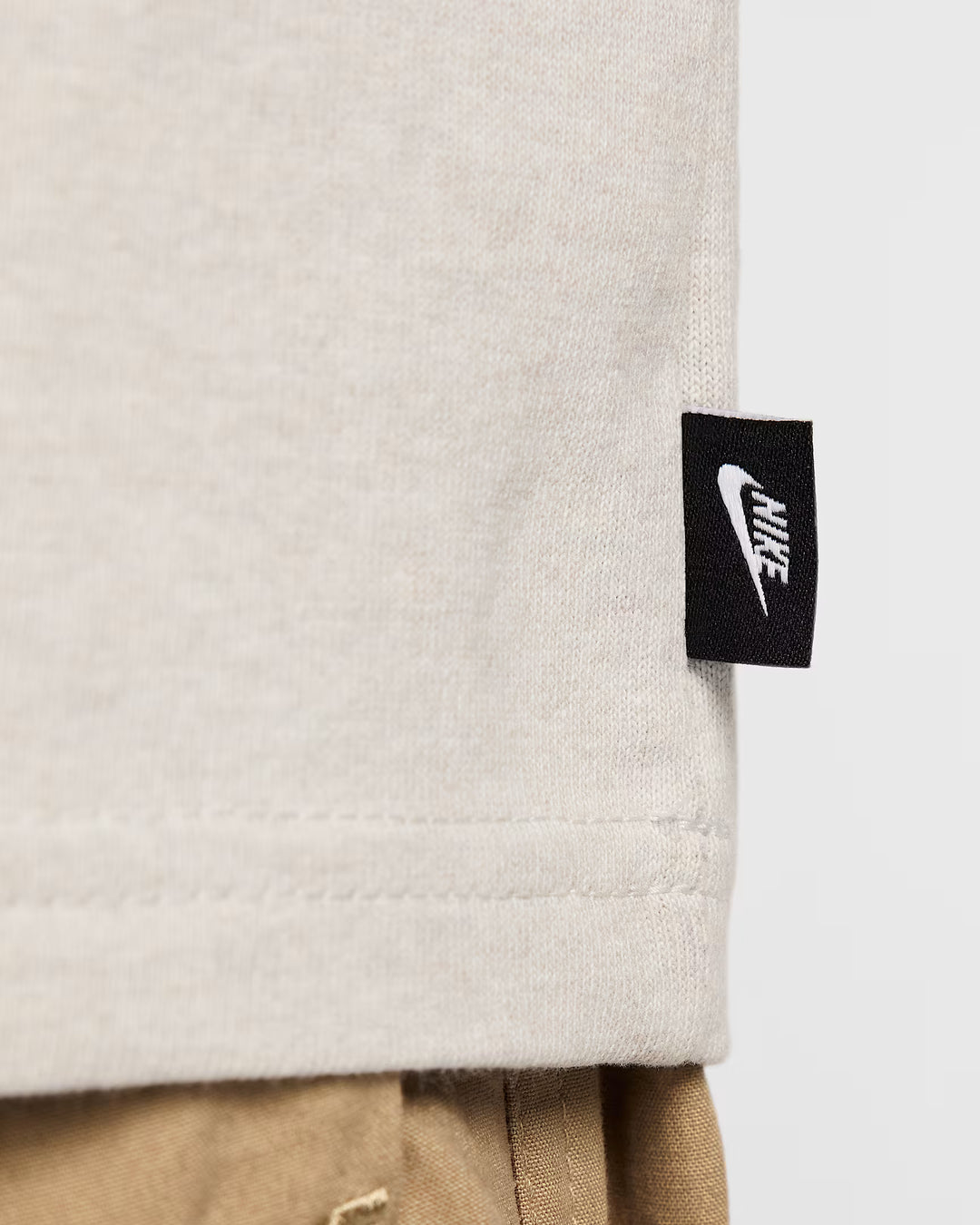 Nike Sportswear Premium Essentials