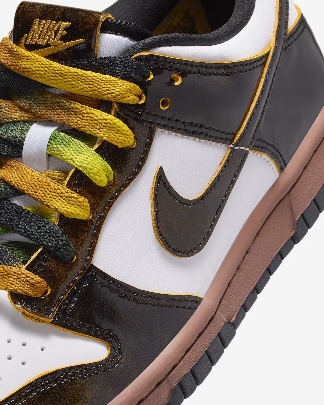 Nike Big Kids' Nike Dunk Low SE Shoes