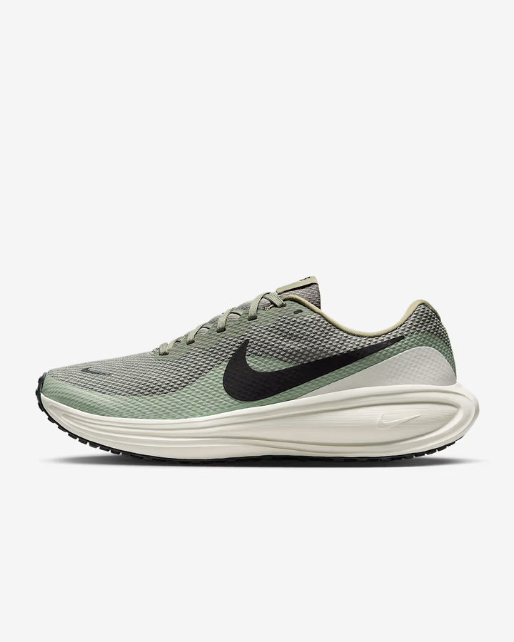Nike Men's Revolution 8 Running Shoes