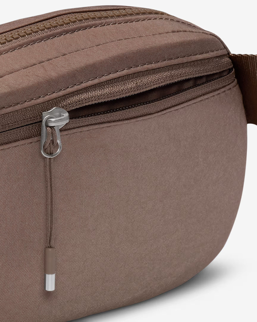 Nike Unisex Aura Crossbody Bag