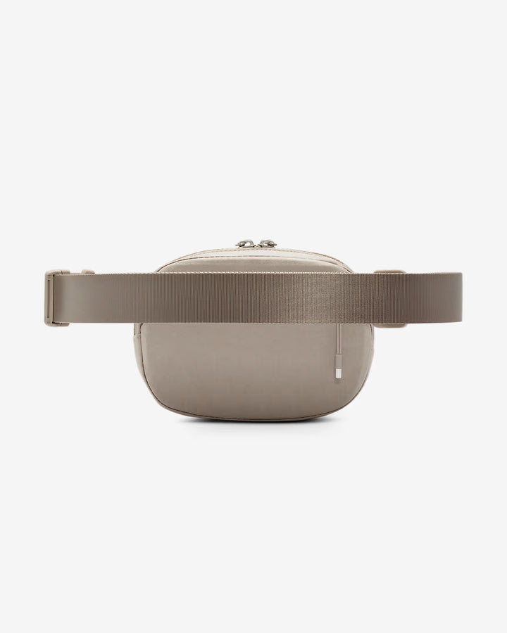 Nike Unisex Aura Crossbody Bag