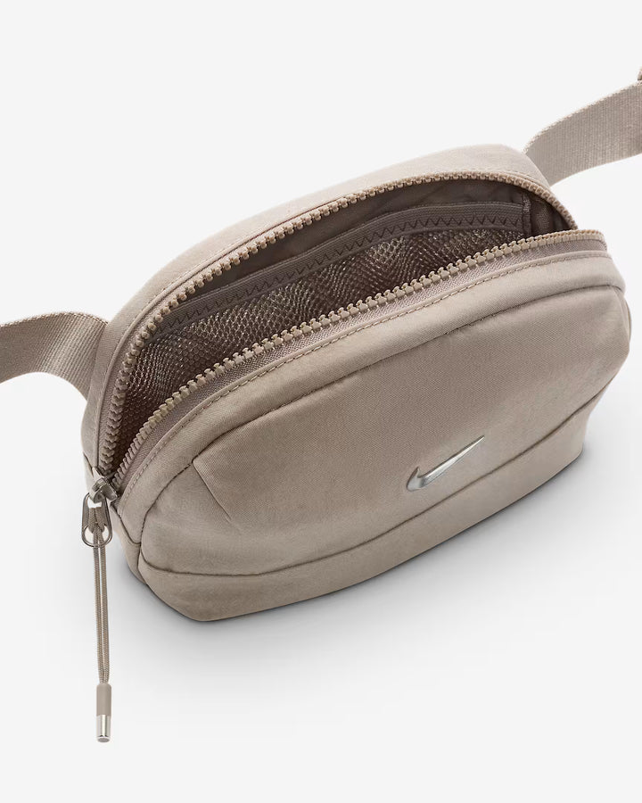 Nike Unisex Aura Crossbody Bag