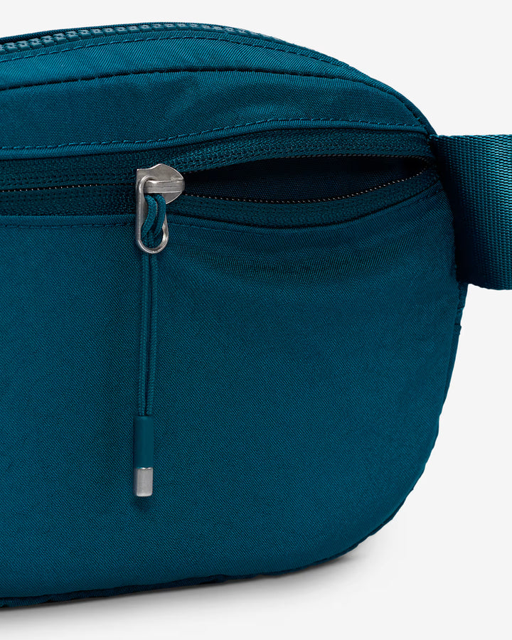 Nike Unisex Aura Crossbody Bag