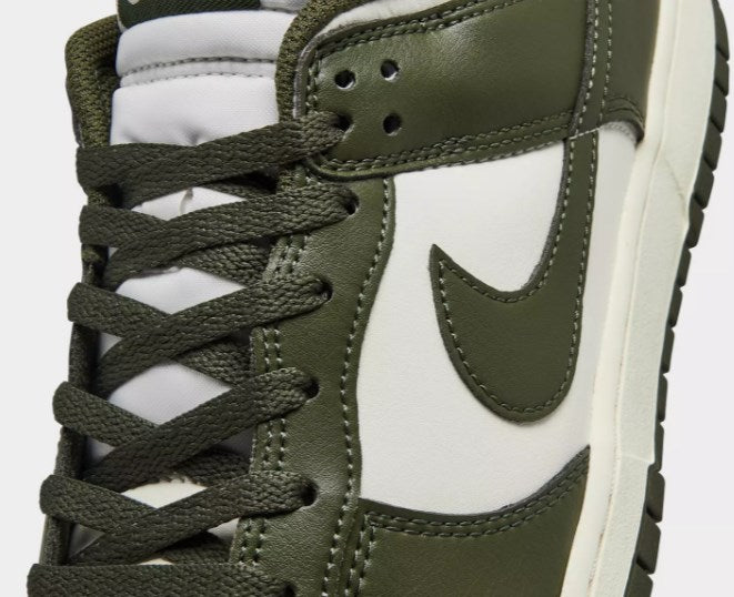 Nike Men's Dunk Low Retro