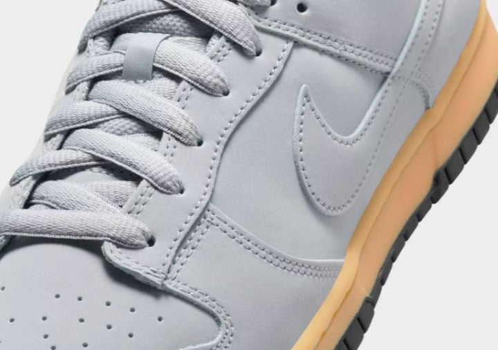 Nike Men's Dunk Low Retro