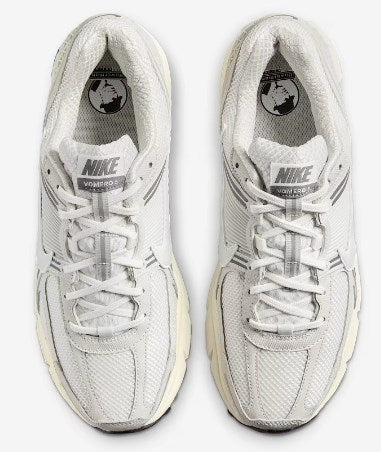 Nike Men's Zoom Vomero 5