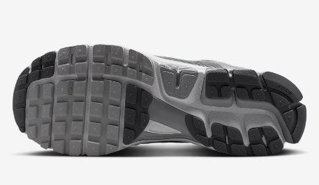 Nike Men's Zoom Vomero 5