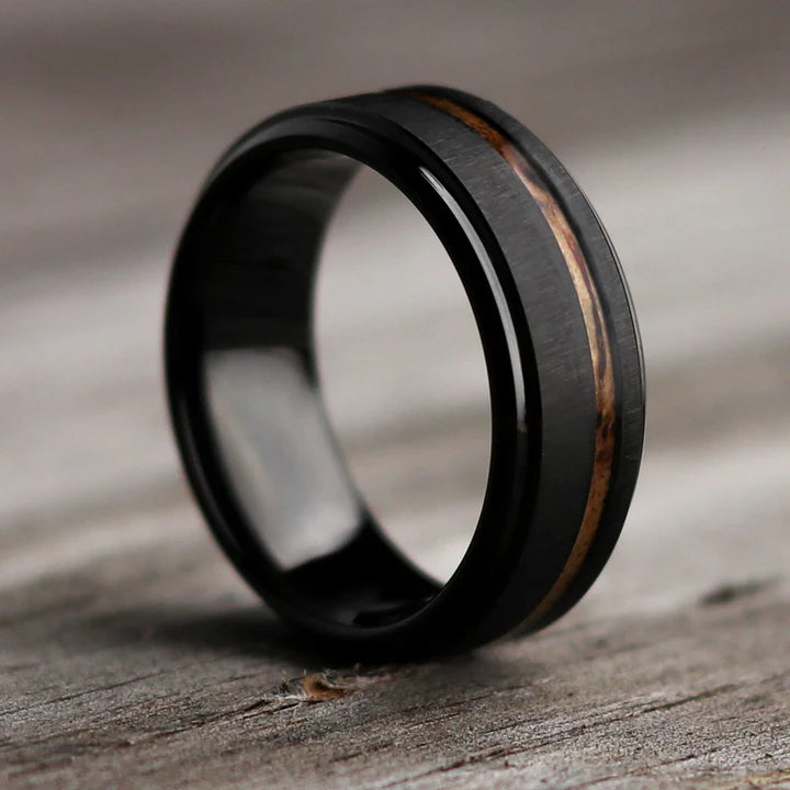 Thorum Men's Wedding Ring