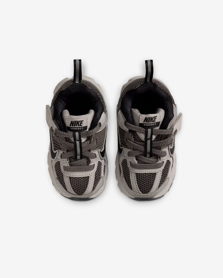 Nike Kids' Vomero 5 Shoes