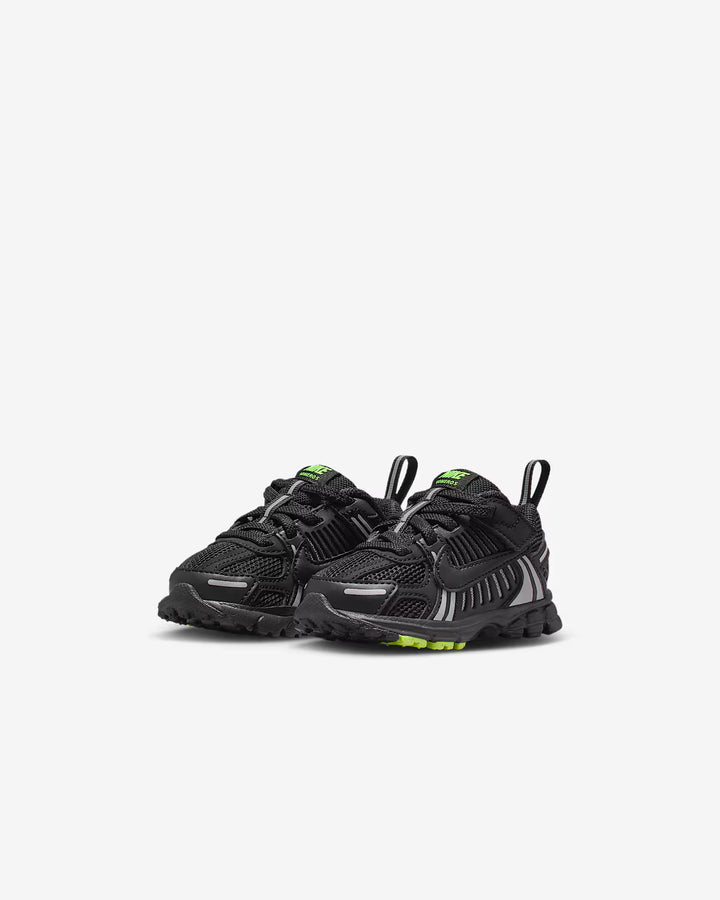Nike Kids' Vomero 5 Shoes