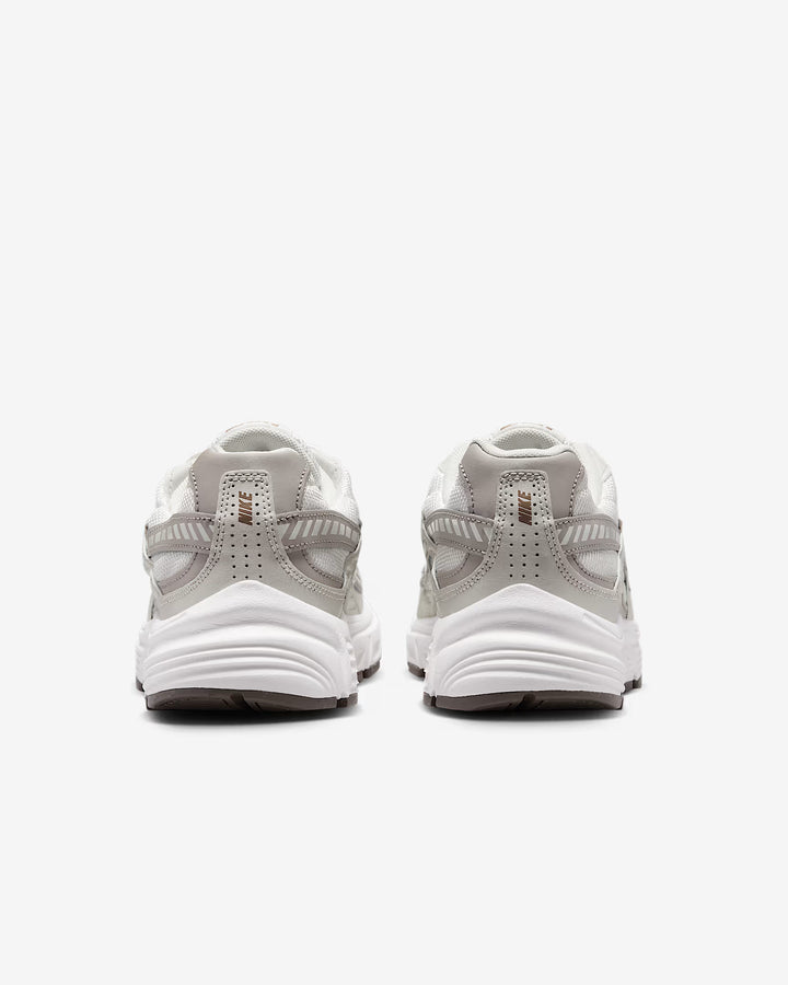 Nike Women's Initiator Shoes
