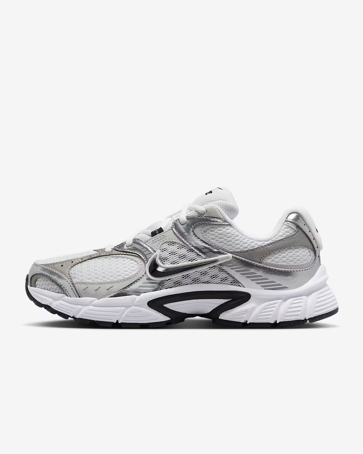 Nike Women's V5 RNR  Shoes