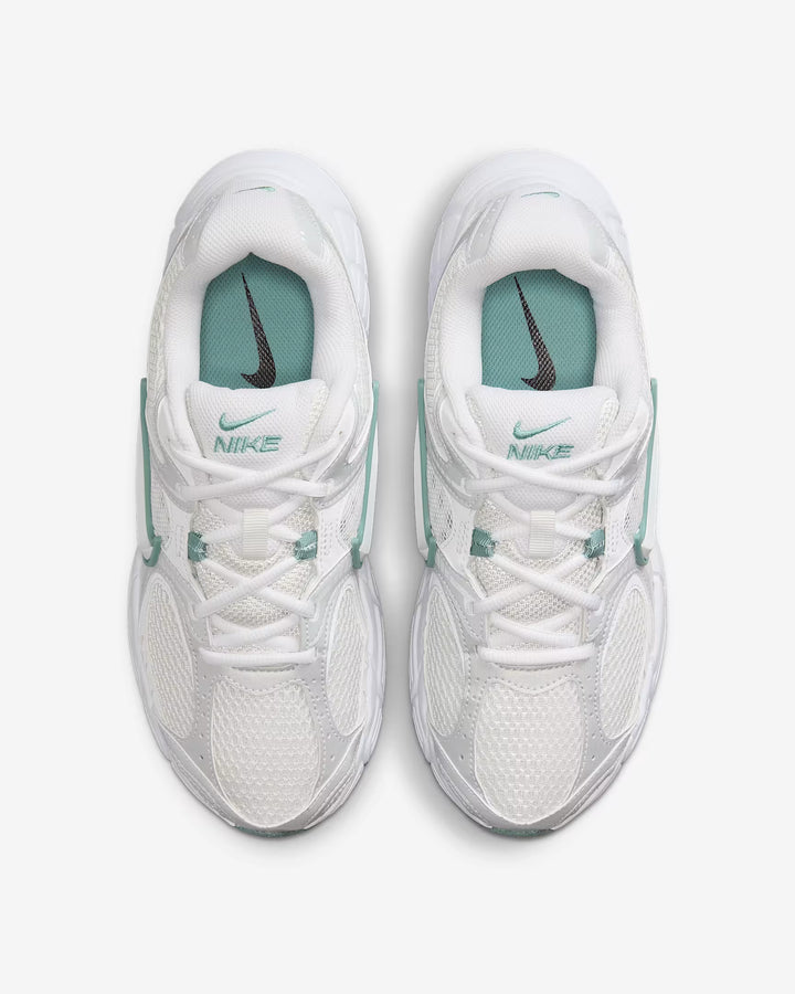 Nike Women's V5 RNR  Shoes