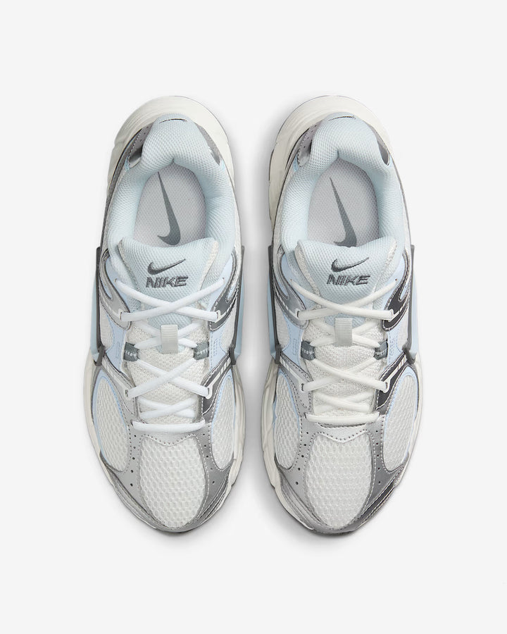 Nike Women's V5 RNR  Shoes